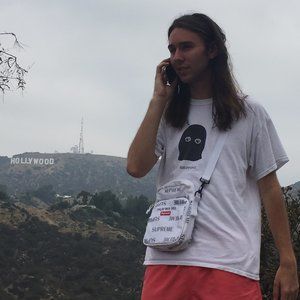 Meet your Posher, Denis